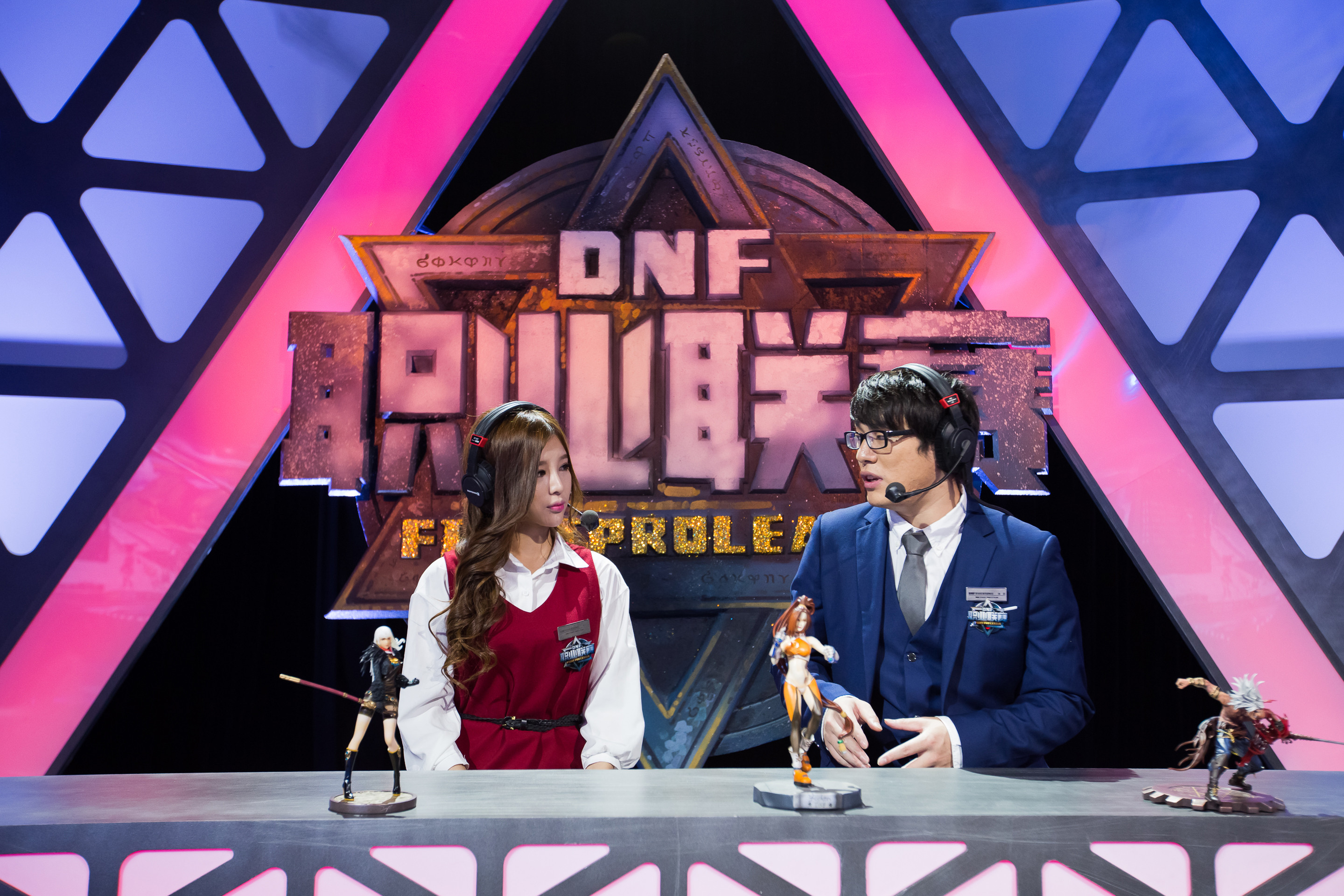 干什么这么凶咯？光棍节福利糖小幽大量高清照片