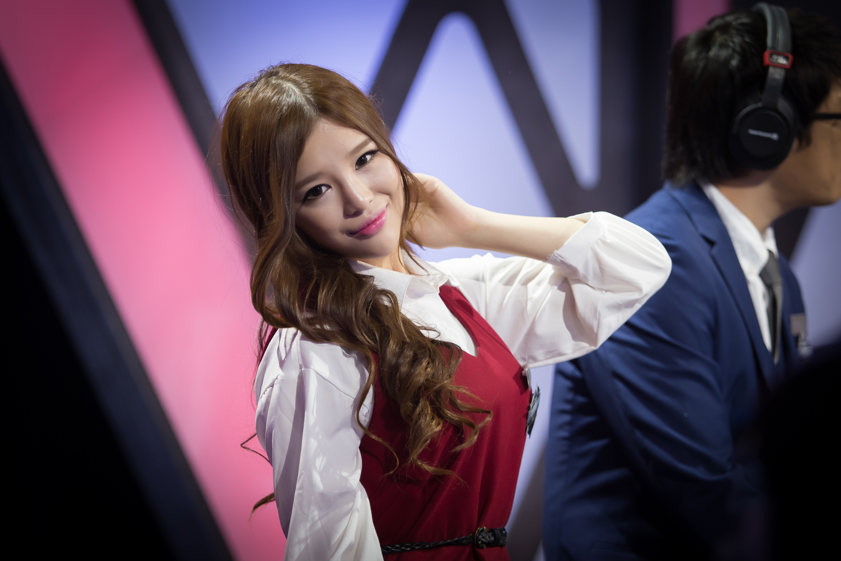 干什么这么凶咯？光棍节福利糖小幽大量高清照片