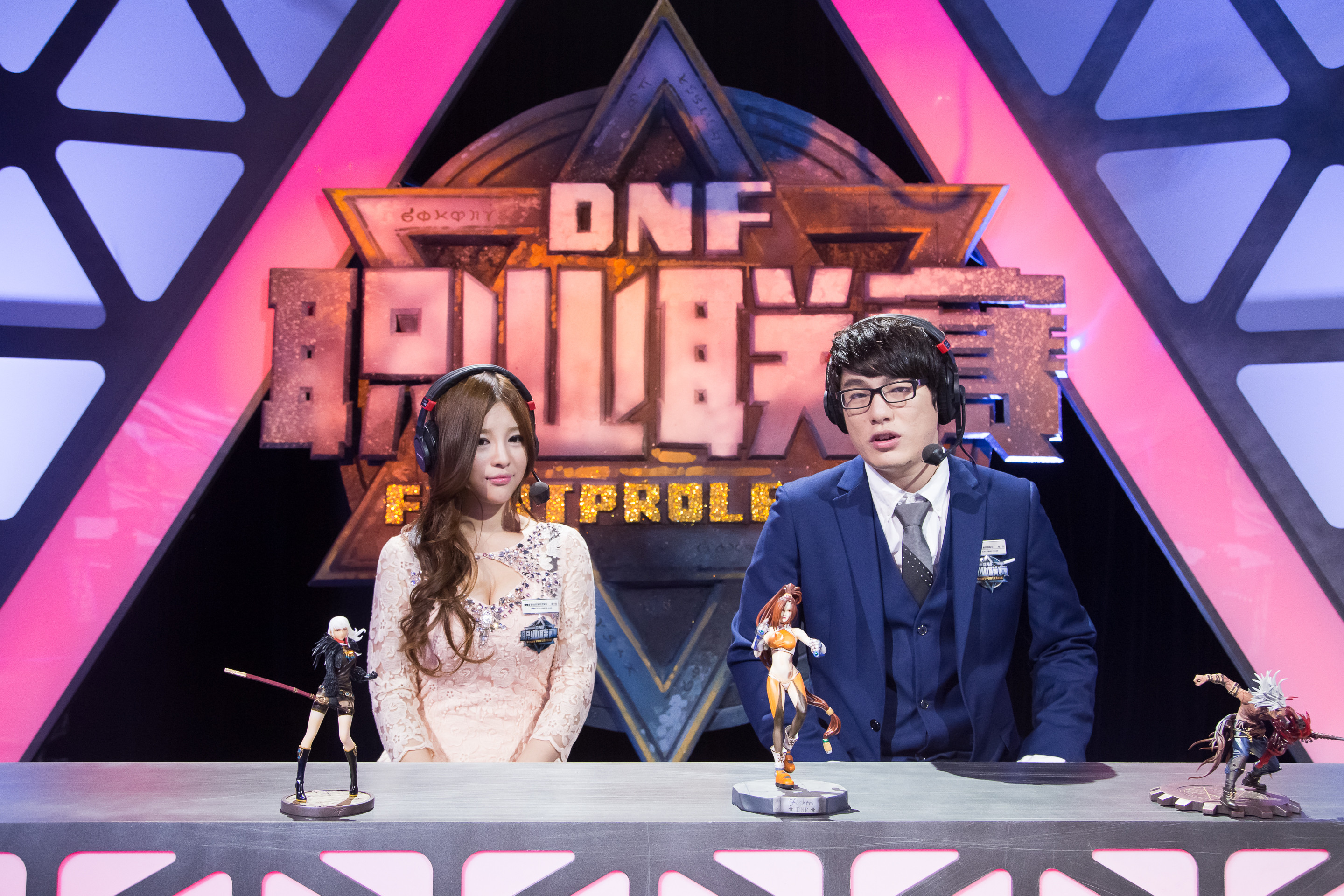 干什么这么凶咯？光棍节福利糖小幽大量高清照片