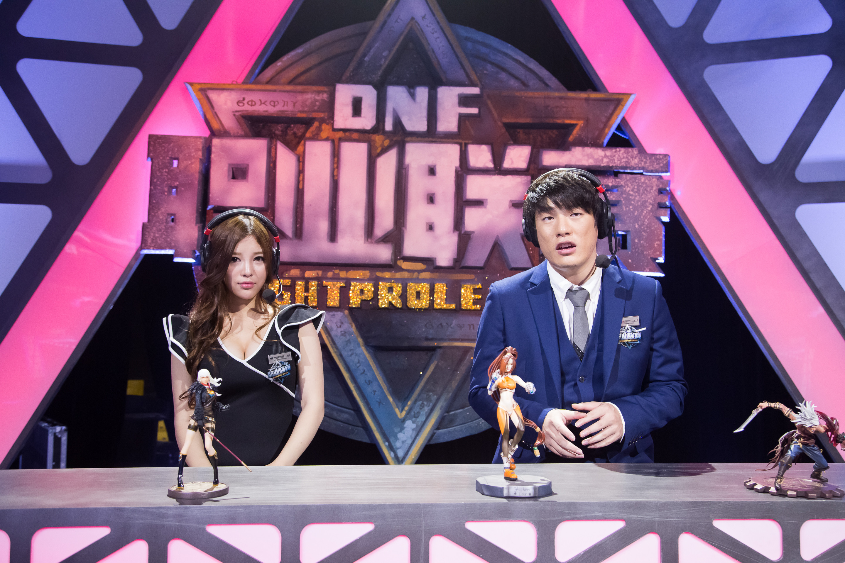 干什么这么凶咯？光棍节福利糖小幽大量高清照片