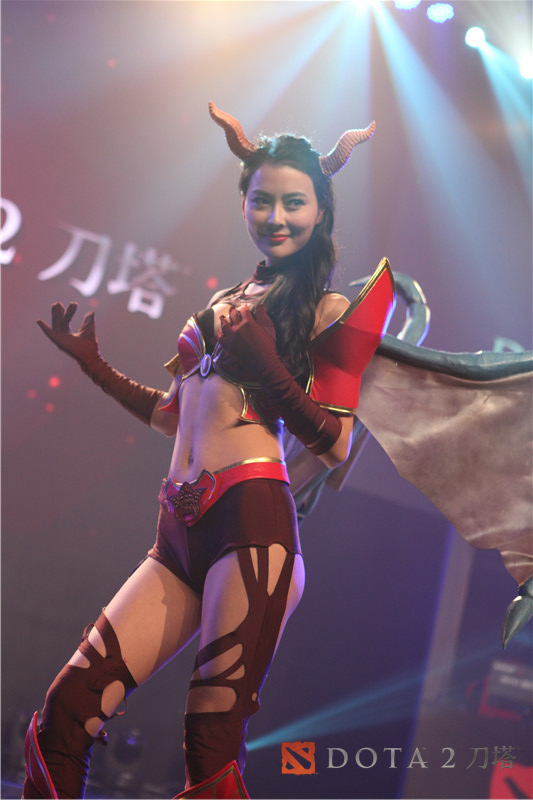 绝美COSER秀 DOTA2上海发布会惊艳世界