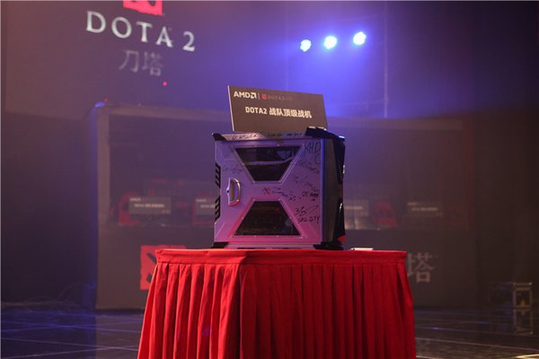 光速新体验 DOTA2微博有神装赢顶级战机