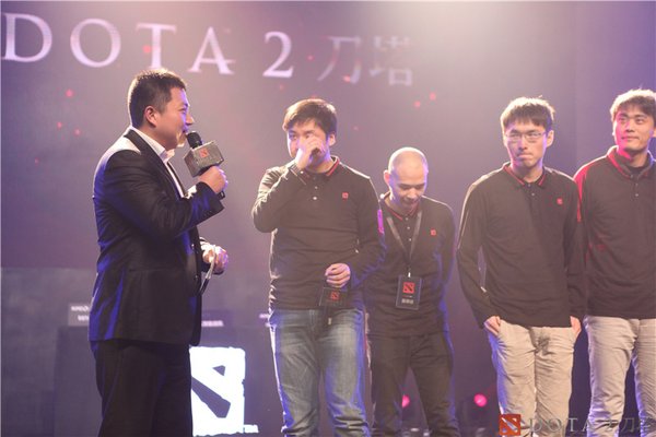 传奇军师71泪洒现场！是DOTA2让经典重现