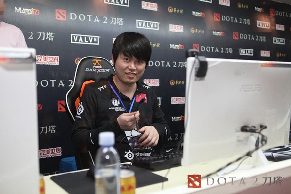 完美世界携手AMD、华硕开启DOTA2校园制霸赛