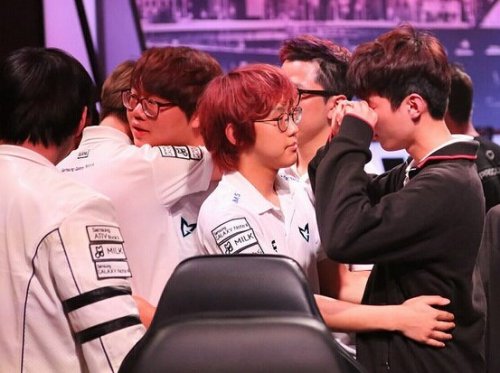 总决赛四强赛首战 SSW完胜SSB晋级决赛