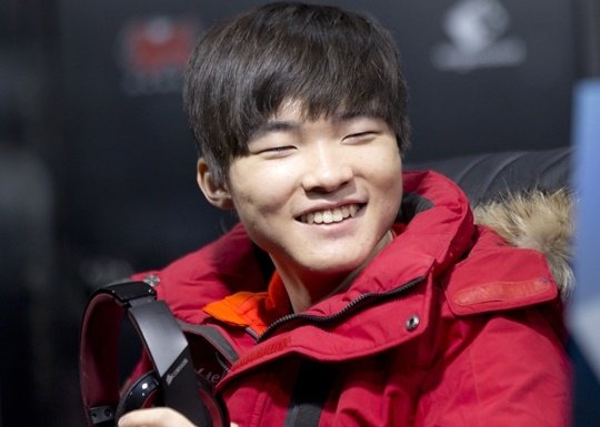 王的对决EDG战SKT 五个位置出场英雄分析