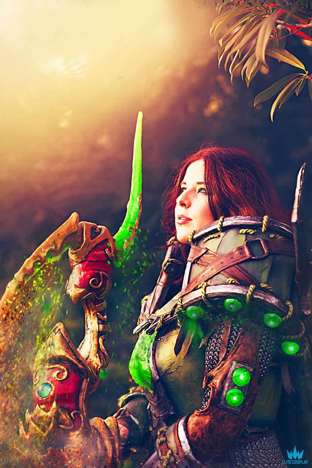 魔兽世界玩家cosplay欣赏：手持金弓的女猎人
