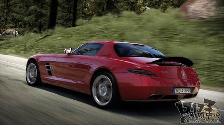 《极品飞车：热力追踪》最新图片