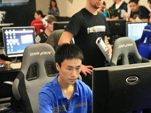 王者永不落幕 专属ZSMJ的传奇故事