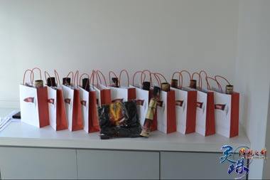 图片: 图2-赠送游戏礼品.jpg