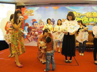 小玩家为妈妈投票