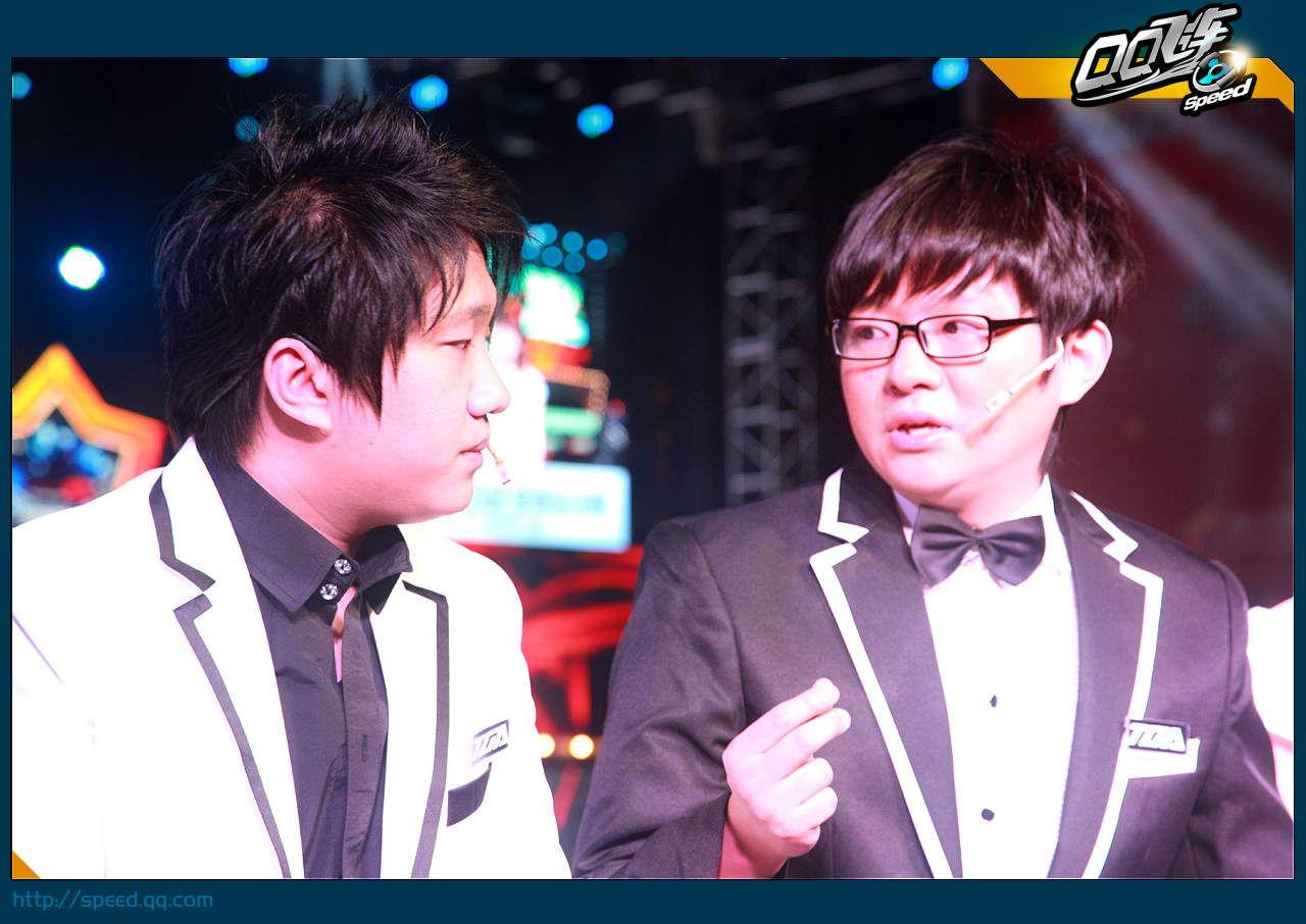 ssc2012年终总决赛 "辉煌丶闪耀之星"勇夺车队道具赛季军