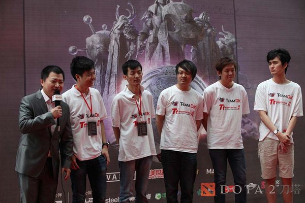 神从天降！DOTA2联手华西村演绎电竞奥斯卡