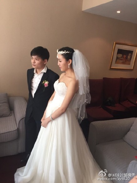 龙神婚礼现场图赏：帅气西装帅气龙