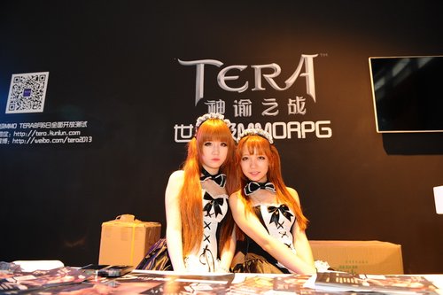 主人求包养！昆仑女仆闪闪惹人爱怜