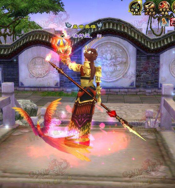 天龙八部女玩家晒黄金战甲：不爱红装爱武装